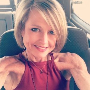 Meet your Posher, Celeste